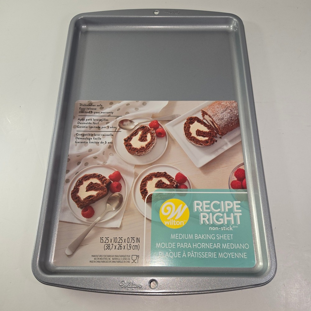 Wilton Recipe Right Non Stick Medium Baking Sheet 15.25 x 10.25 x 0.75 Inch